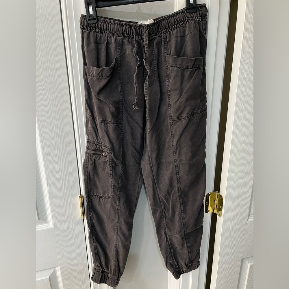 Nicole Miller Joggers. Grey Size Small